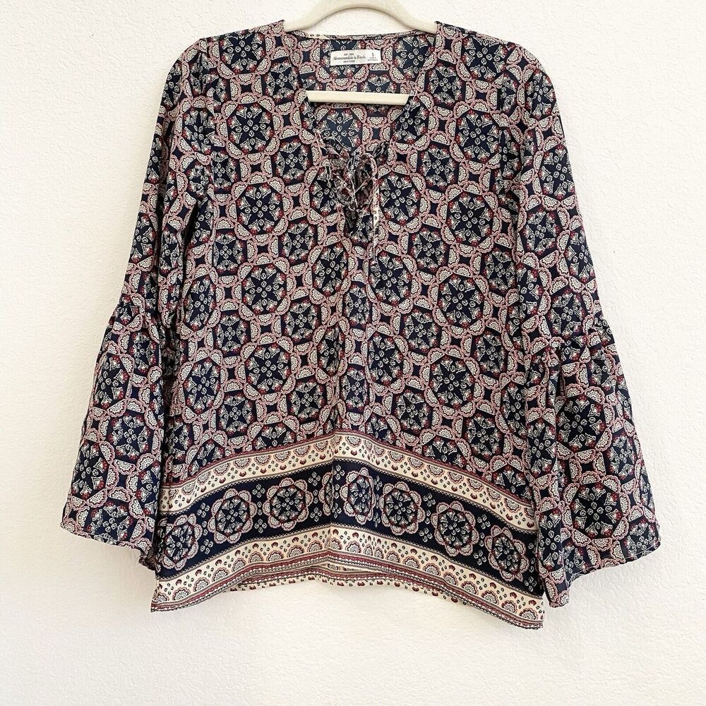 Abercrombie and Fitch Boho Top Small Bell Sleeve Peasant Blouse A‎ & F Women’s